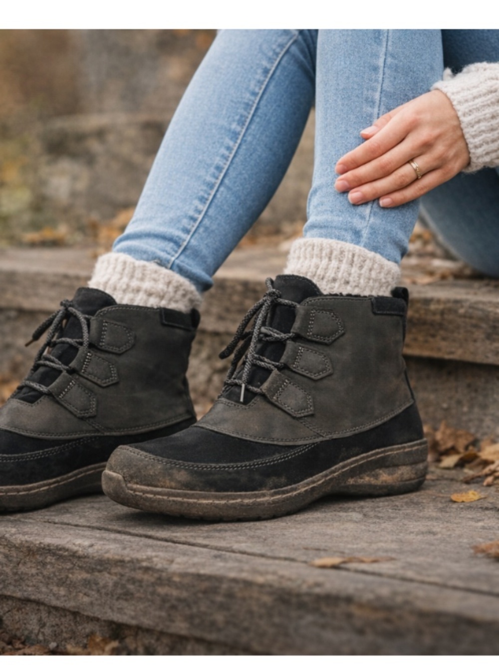 Title: Aetrex Black Waterproof Ankle Boots Comfort Orthotic Lace-Up Duck Style D